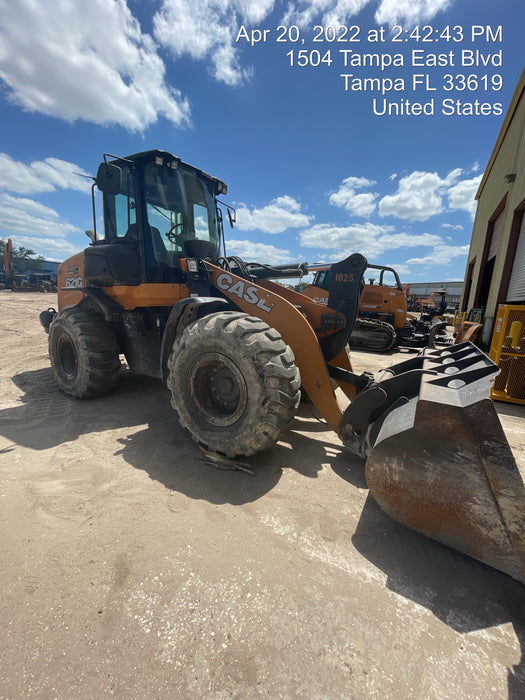 2018 Case 621G CLOSED CAB, 1 FUNCTION, JRB 416 STYLE HYD COUPLER