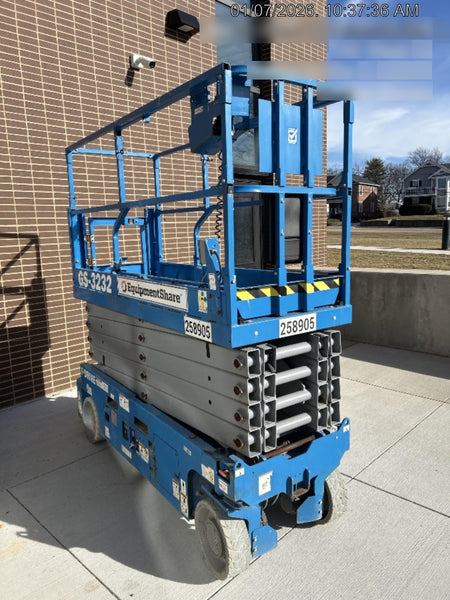 2022 GENIE GS-3232