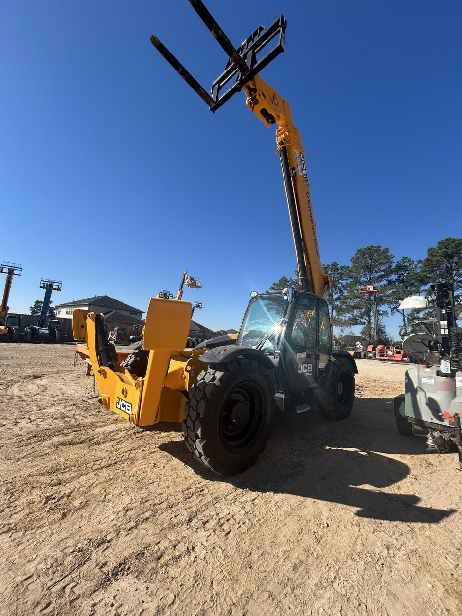 2026 JCB 512-56