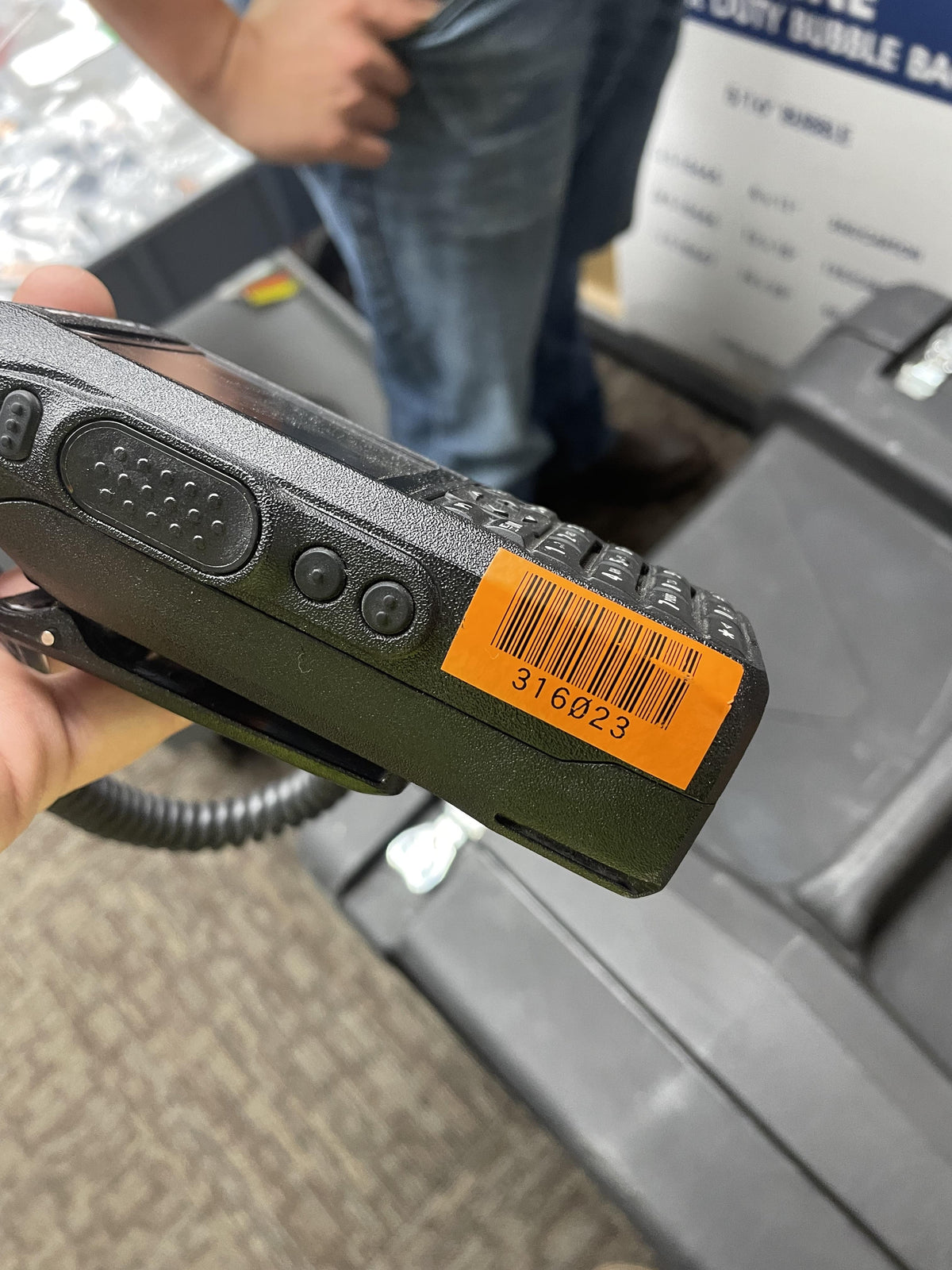 2023 MOTOROLA R7 DISPLAY