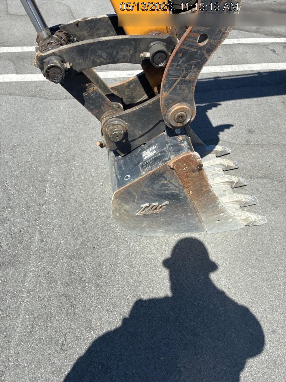 2025 TAKEUCHI 24" Bucket Takeuchi