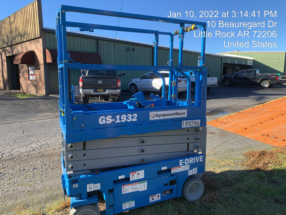 2021 GENIE GS-1932