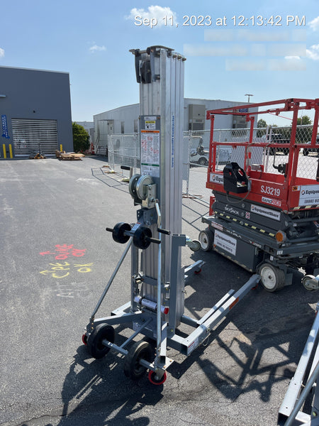 2023 GENIE SLC-24