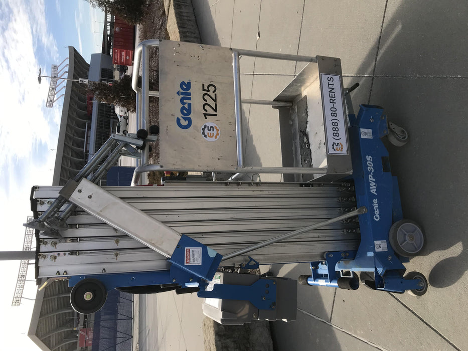 2016 GENIE AWP-30S