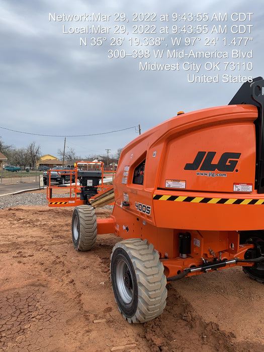 2022 JLG 400S