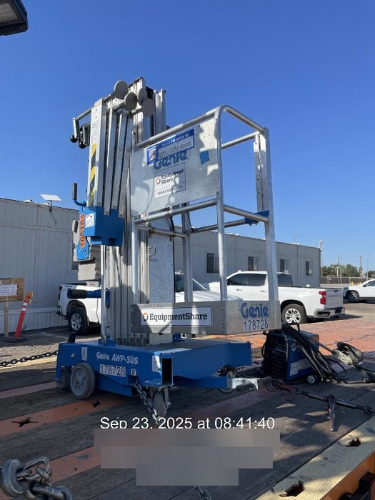 2021 GENIE AWP-30S DC