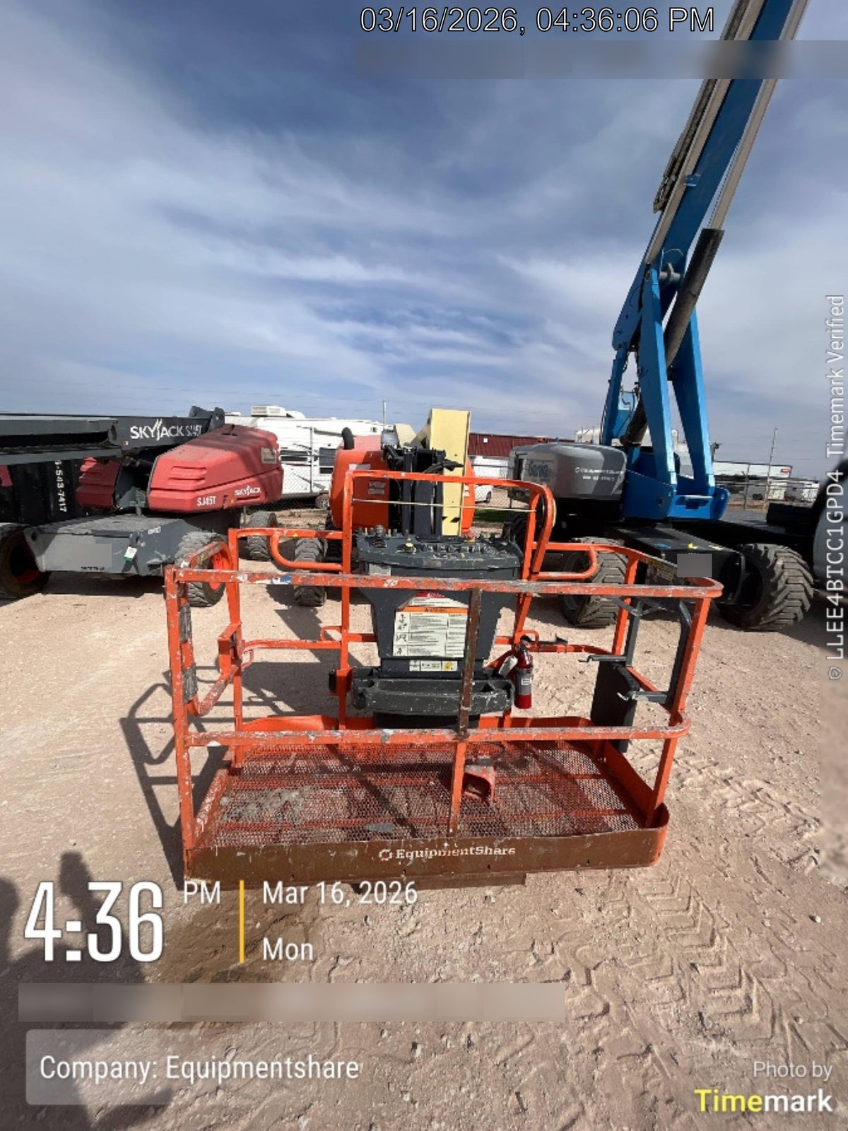 2023 JLG 450AJ