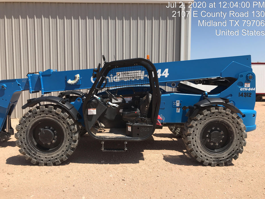 2018 Genie GTH-844 Genie GTH-844 w/Open ROPS, Solid Tires, beacon/work lights, 60" carriage/forks