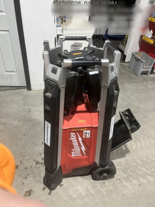 2024 MILWAUKEE MXF041-1XC