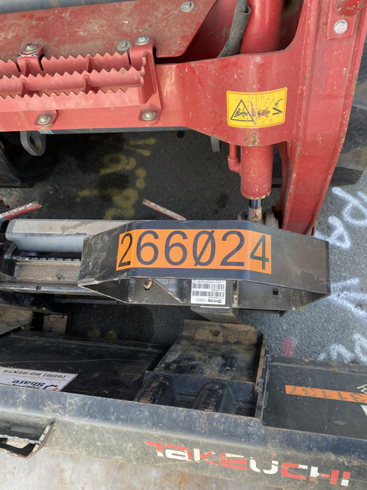 2022 TAKEUCHI 48" Pallet Forks - Takeuchi