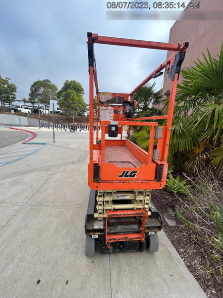 2022 JLG ES1932