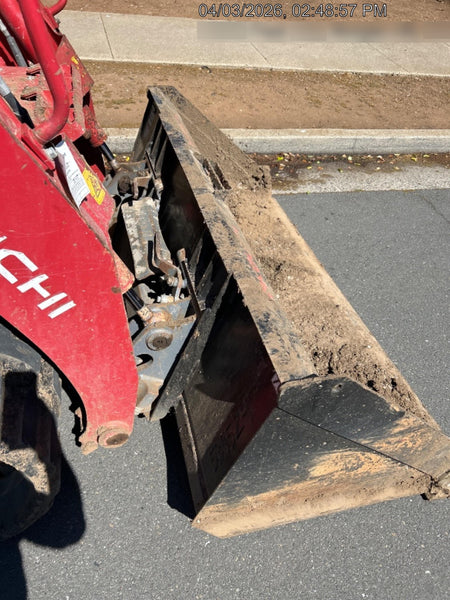 2025 TAKEUCHI 76" Smooth Bucket - Takeuchi