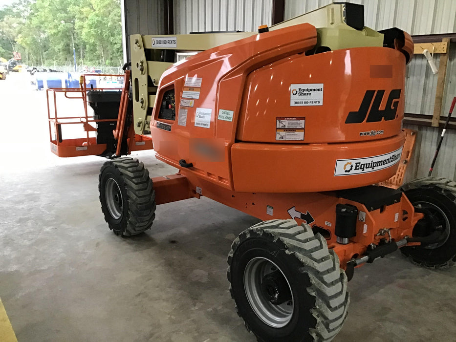 2019 JLG 450AJ