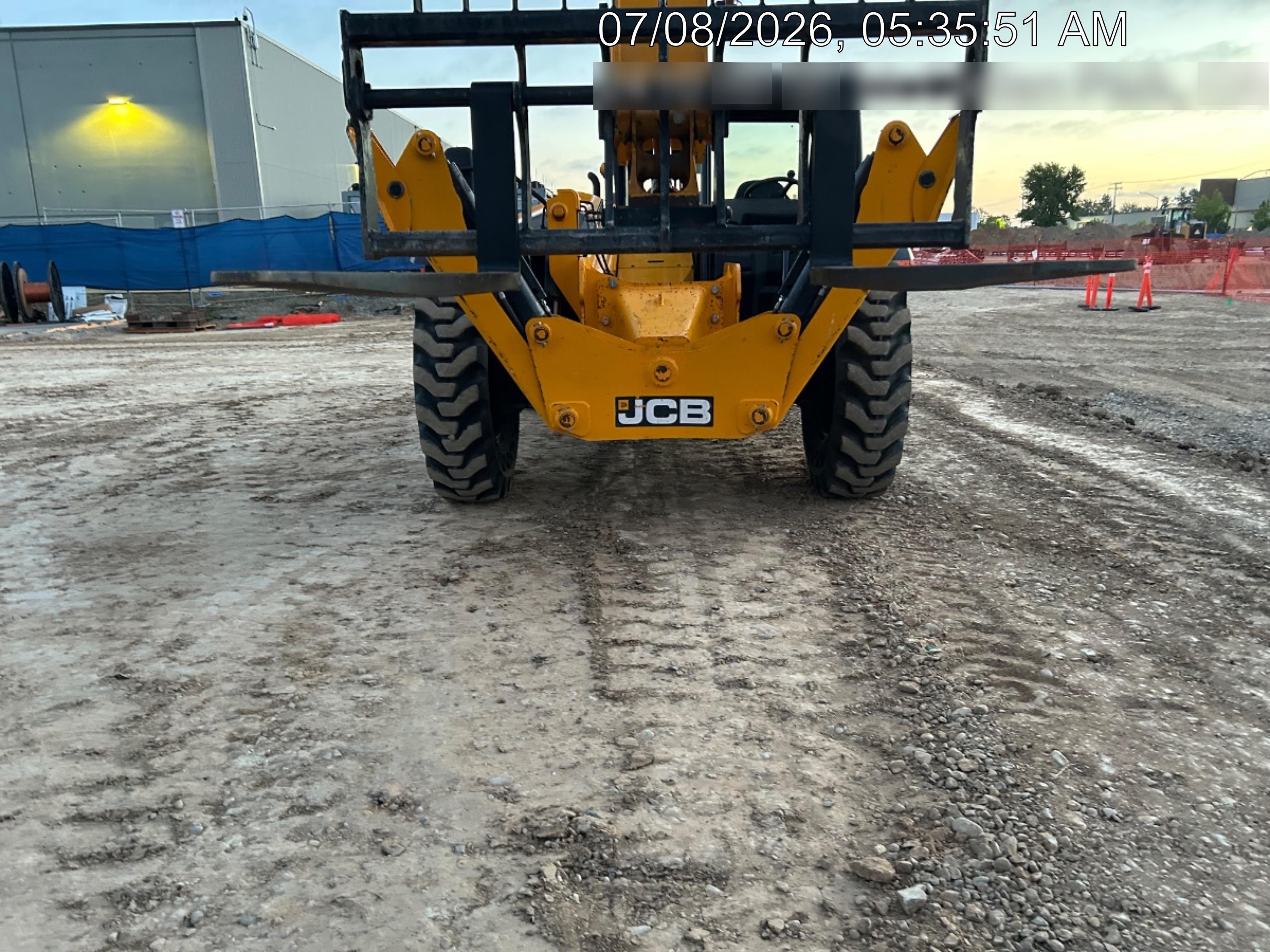 2023 JCB 510-56