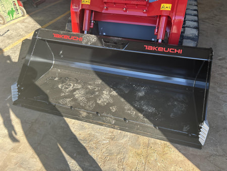 2025 TAKEUCHI 80" Smooth Bucket - Takeuchi