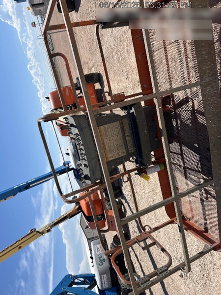 2022 JLG 660SJ