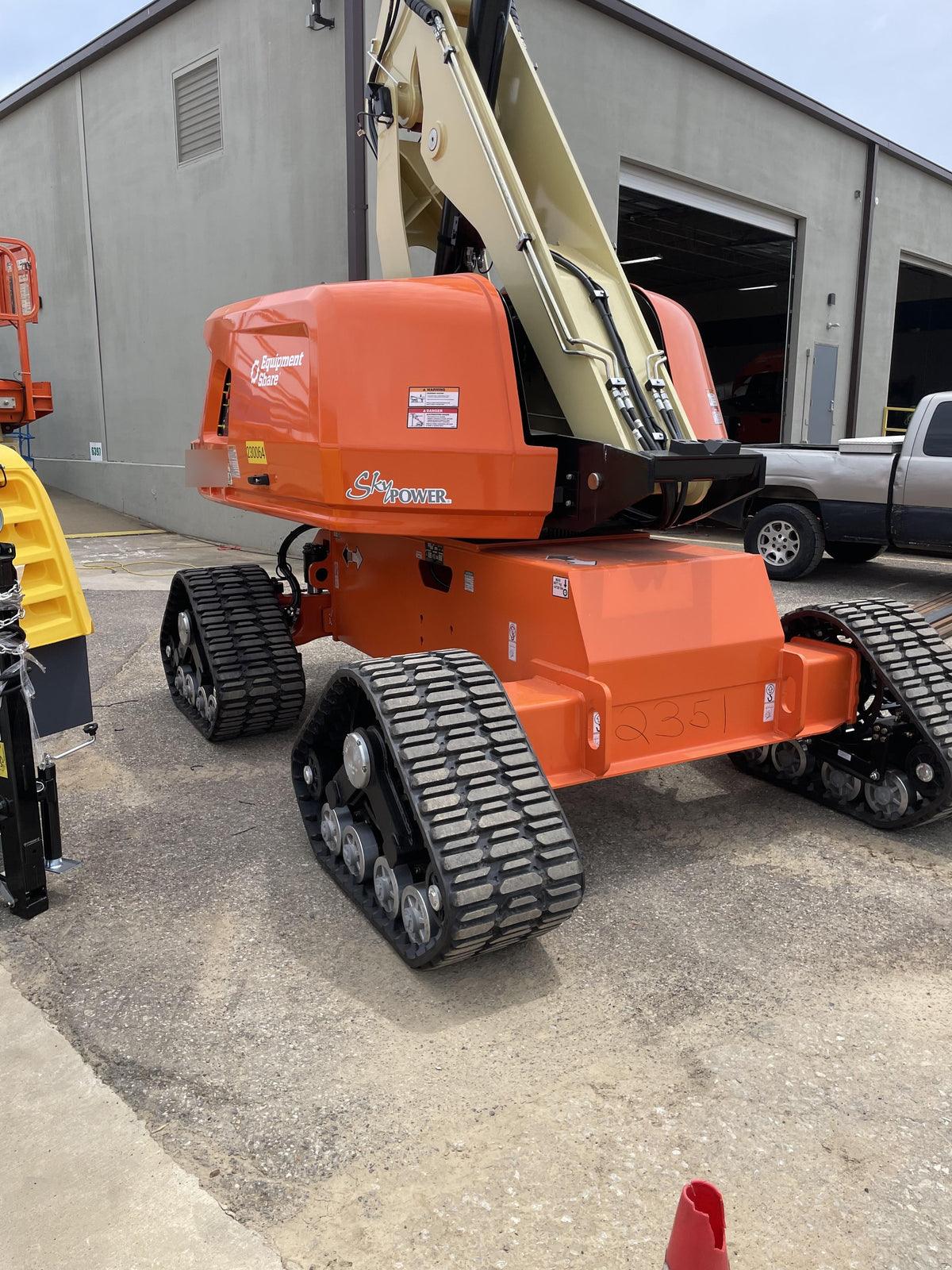 2022 JLG 660SJ Quad Track