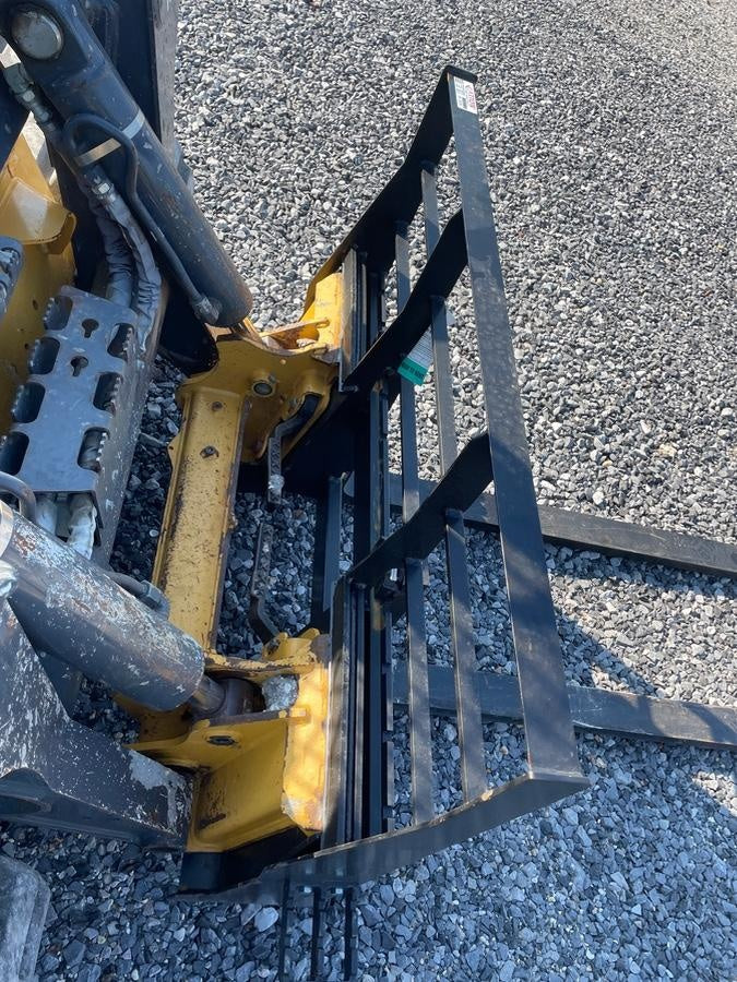 2025 ARROW MATERIAL HANDLING F5100CB - 72"