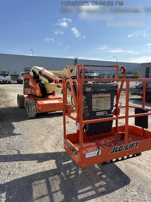 2019 JLG E450AJ
