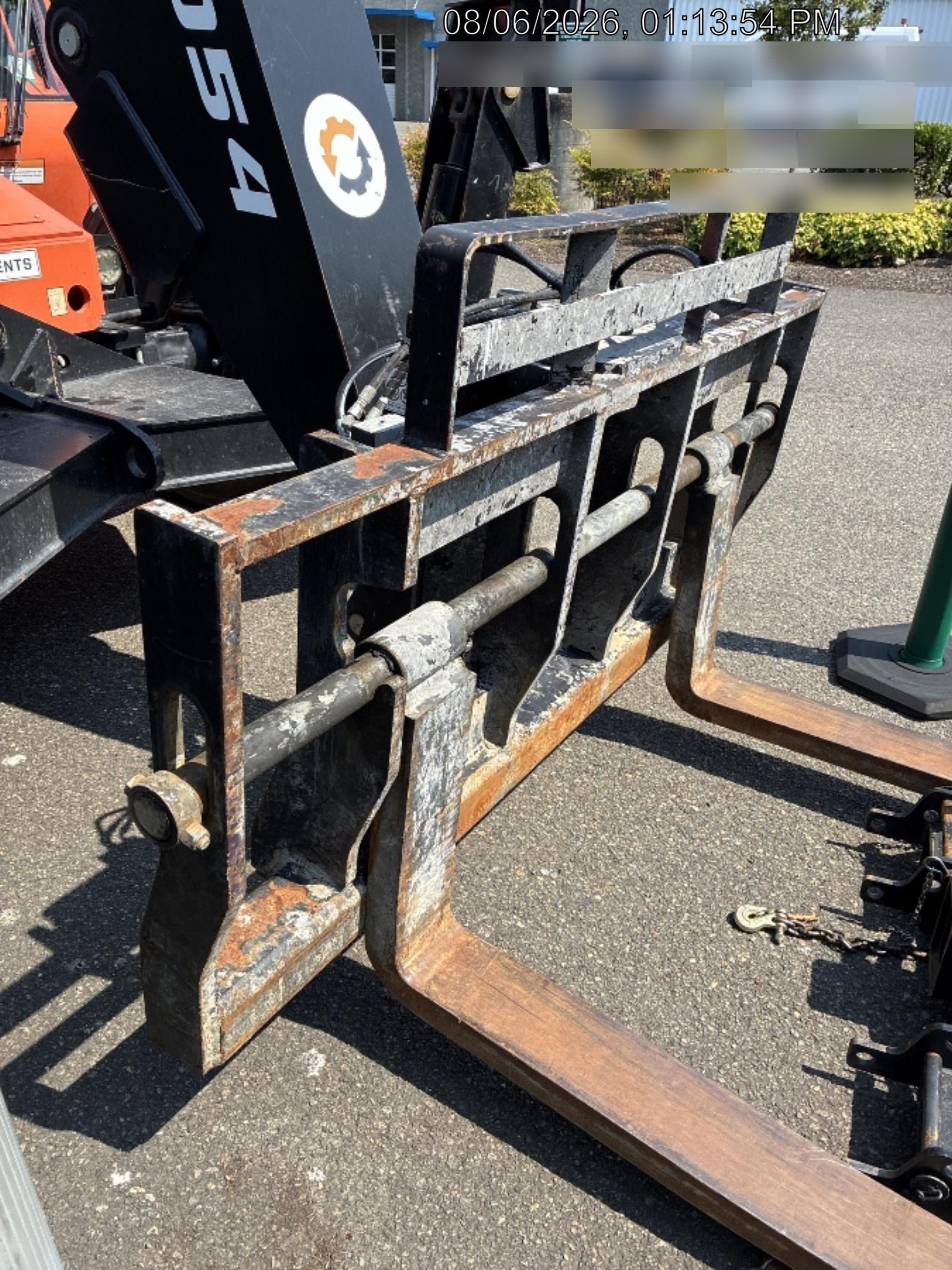 2021 JLG 1001095418S