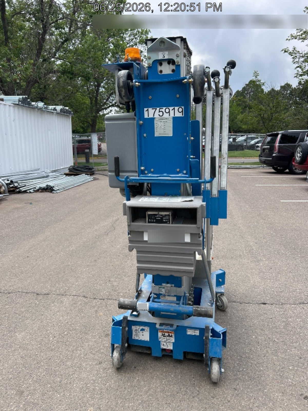 2021 GENIE AWP-30S DC