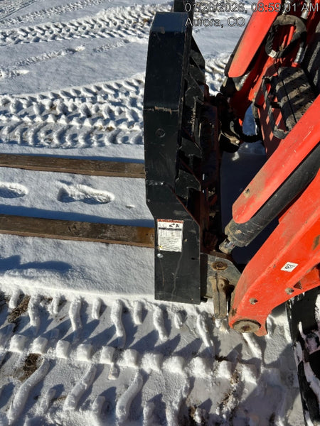 2022 TAKEUCHI 48" Pallet Forks - Takeuchi