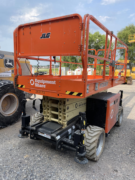 2022 JLG RT3369
