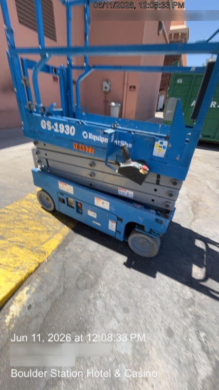 2020 Genie GS-1930 Solid Non Marking Tires, Beacon, Folding rails with half height swing gate, 800W Inverter