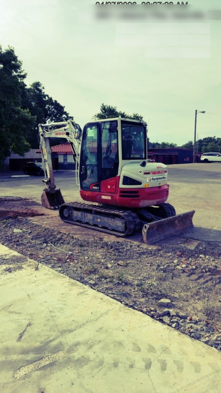 2023 TAKEUCHI TB250-2CR