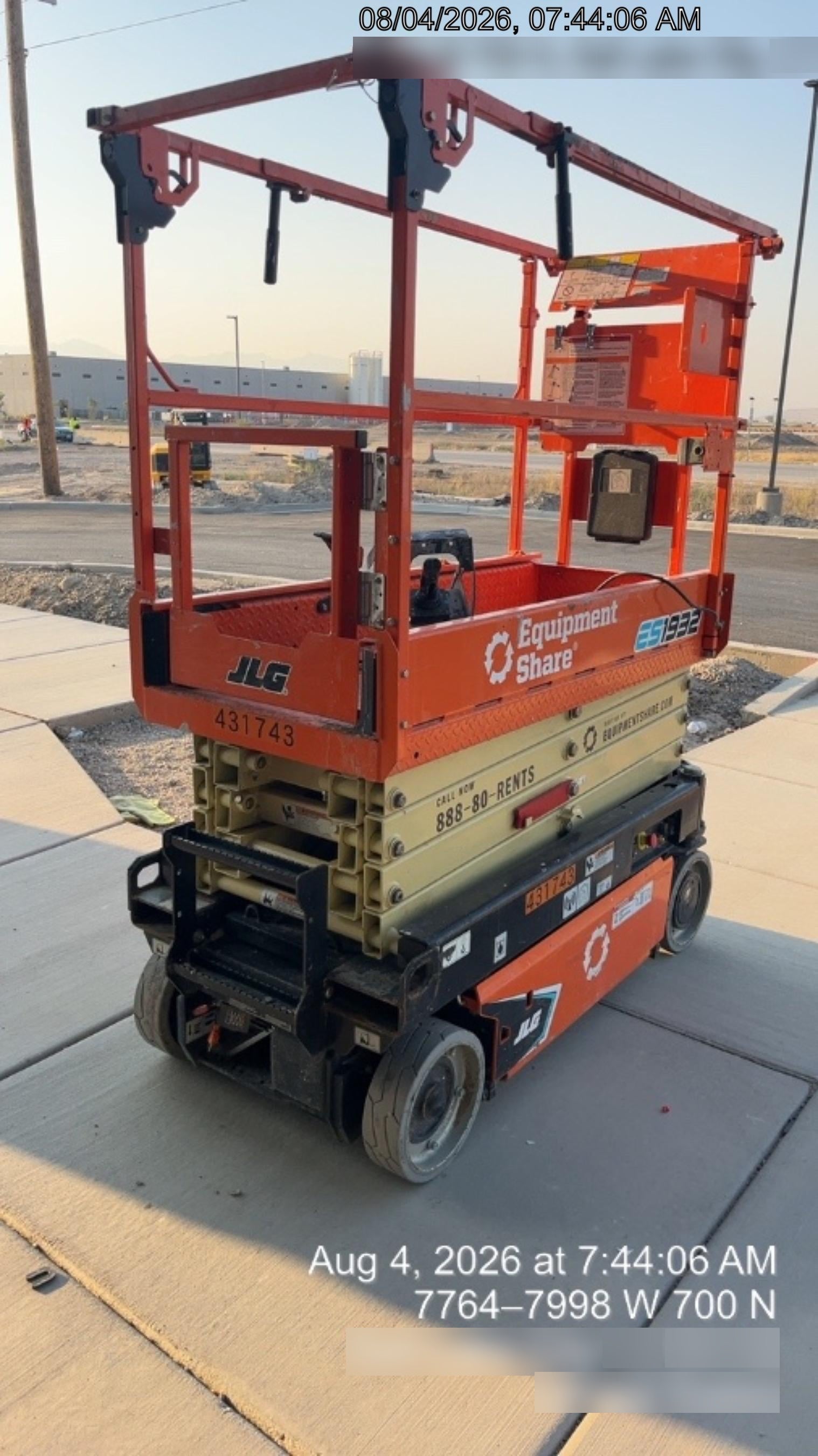 2024 JLG ES1932