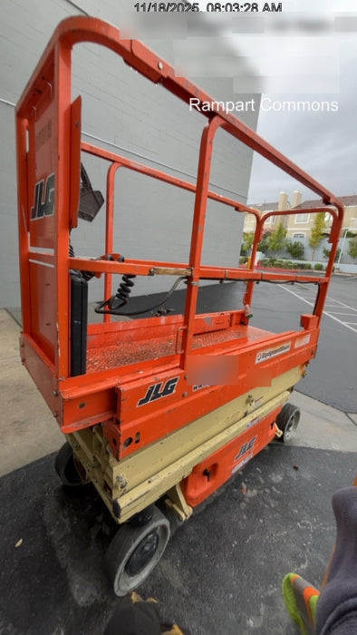 2016 JLG 1930ES Standard Options