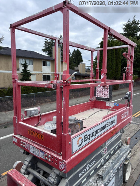 2020 Skyjack SJIII-3219 Solid NM Tires, Half height spring hinged entry gate, Dual Beacons, 800W Inverter