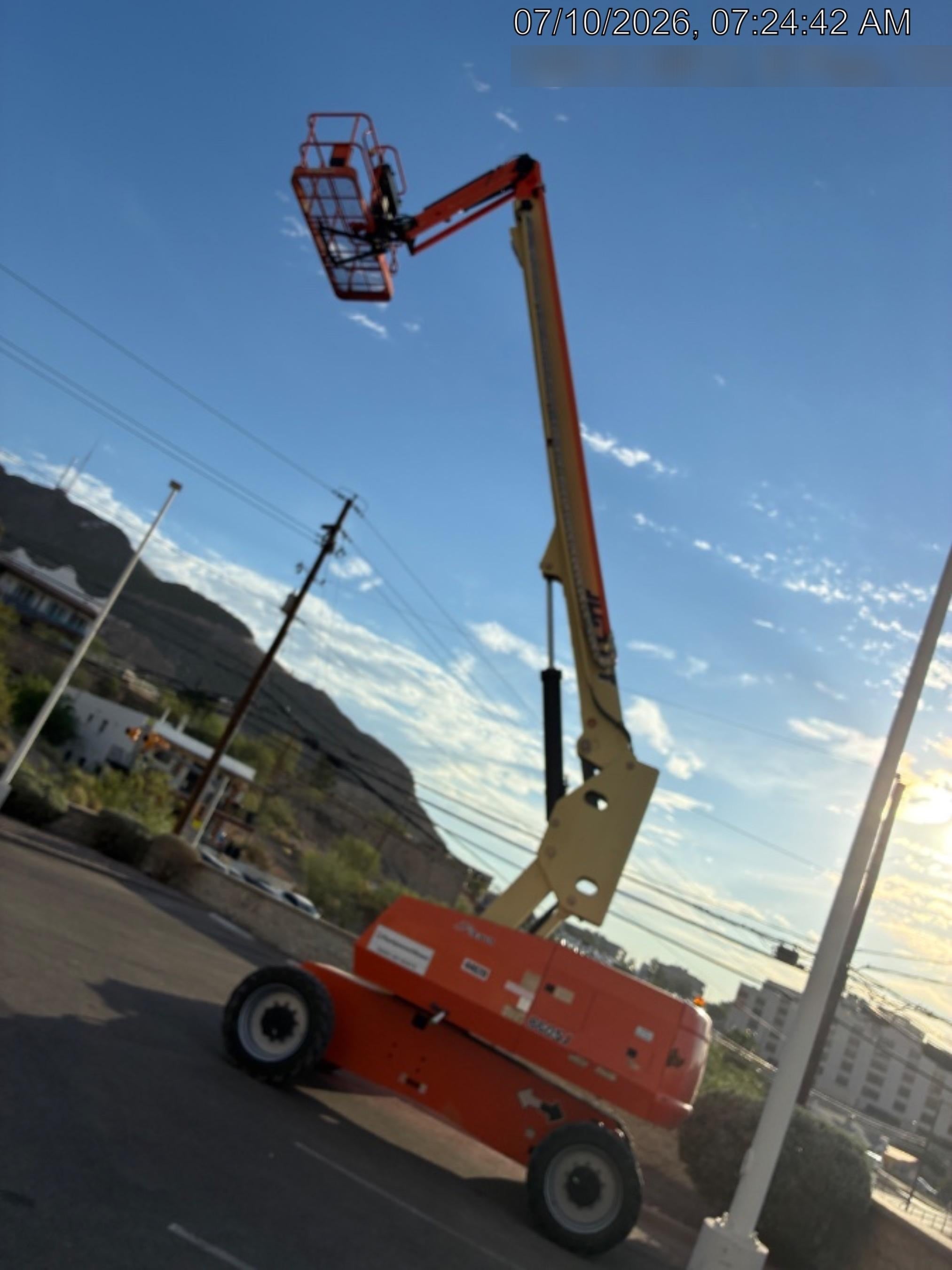 2019 JLG 860SJ