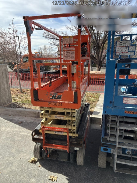 2023 JLG ES1932
