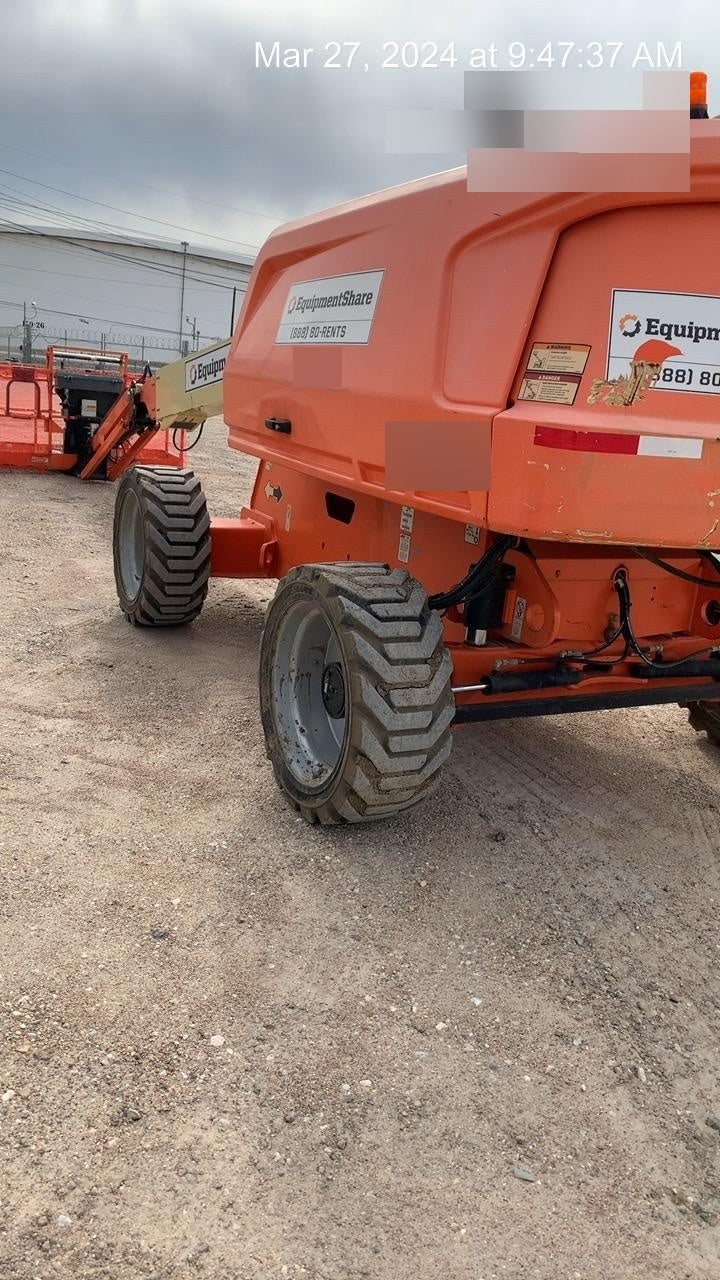 2019 JLG 660SJ