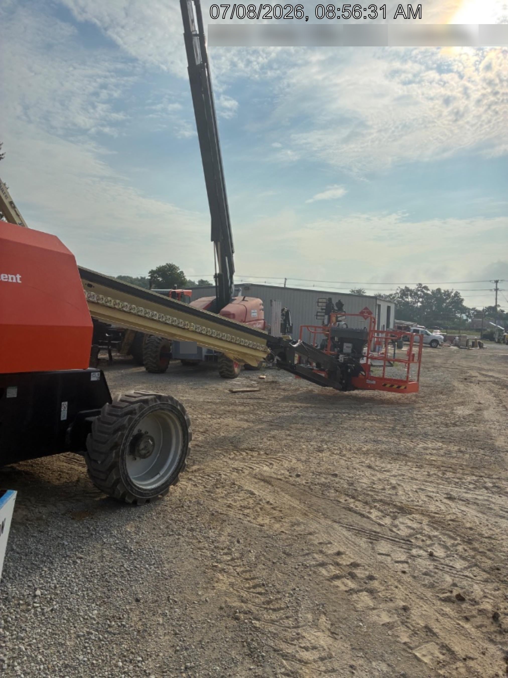 2025 JLG 660SJ
