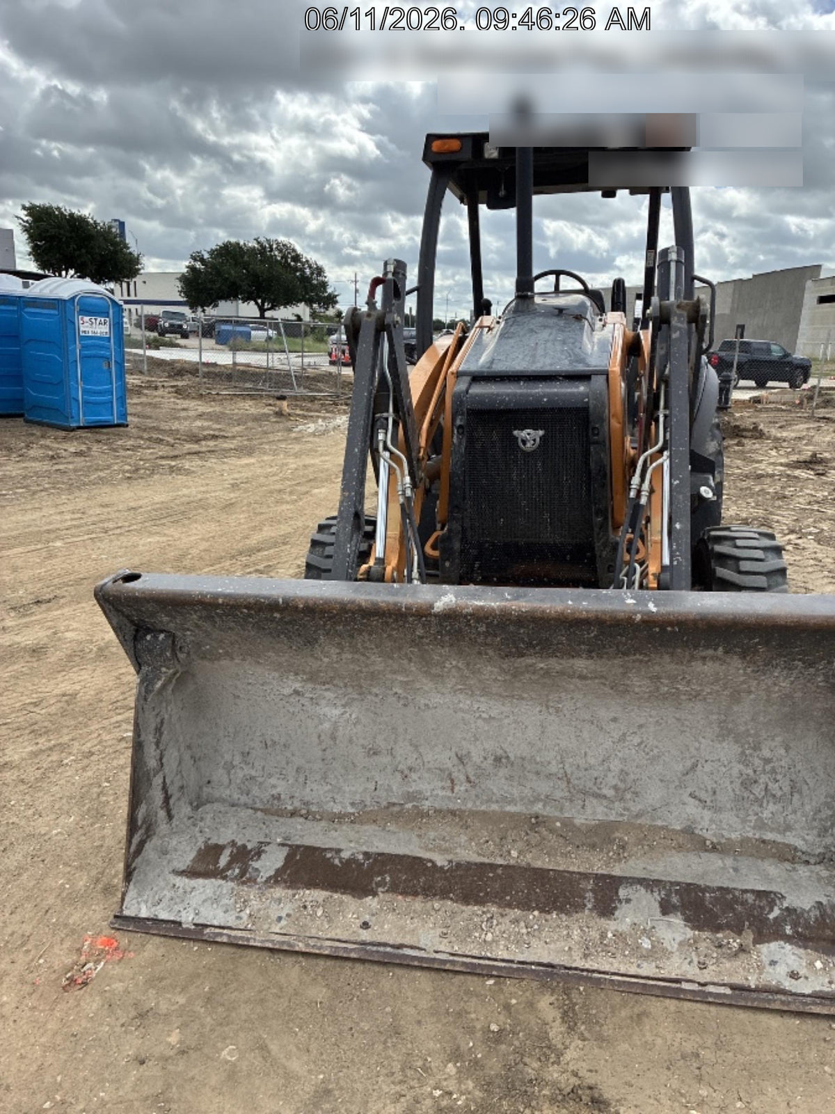 2023 CASE 570N EP