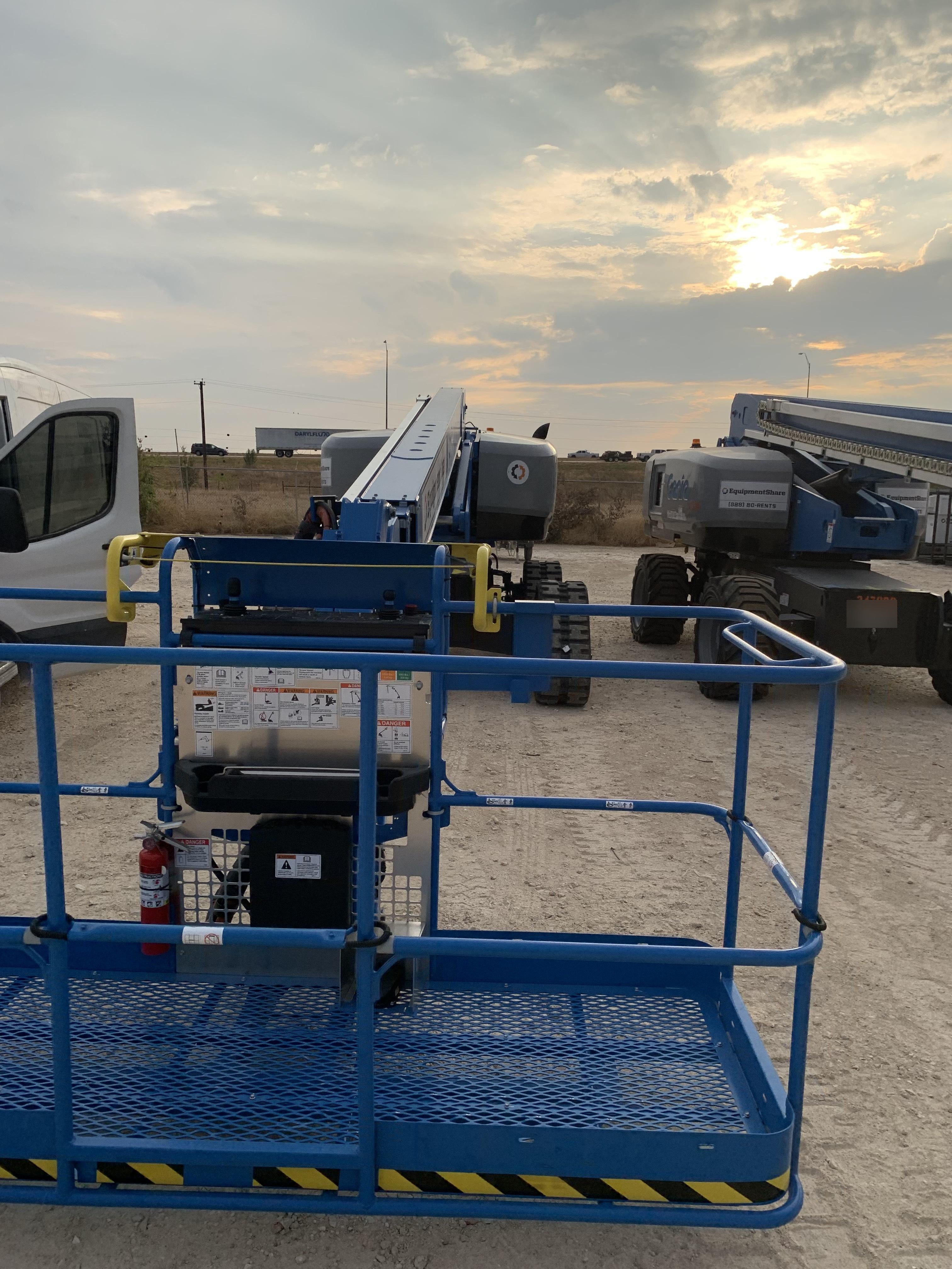 2023 GENIE S-65 TRAX