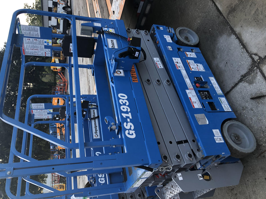 2020 Genie GS-1930 Fixed rails with chain entry gate - Pre A92.20