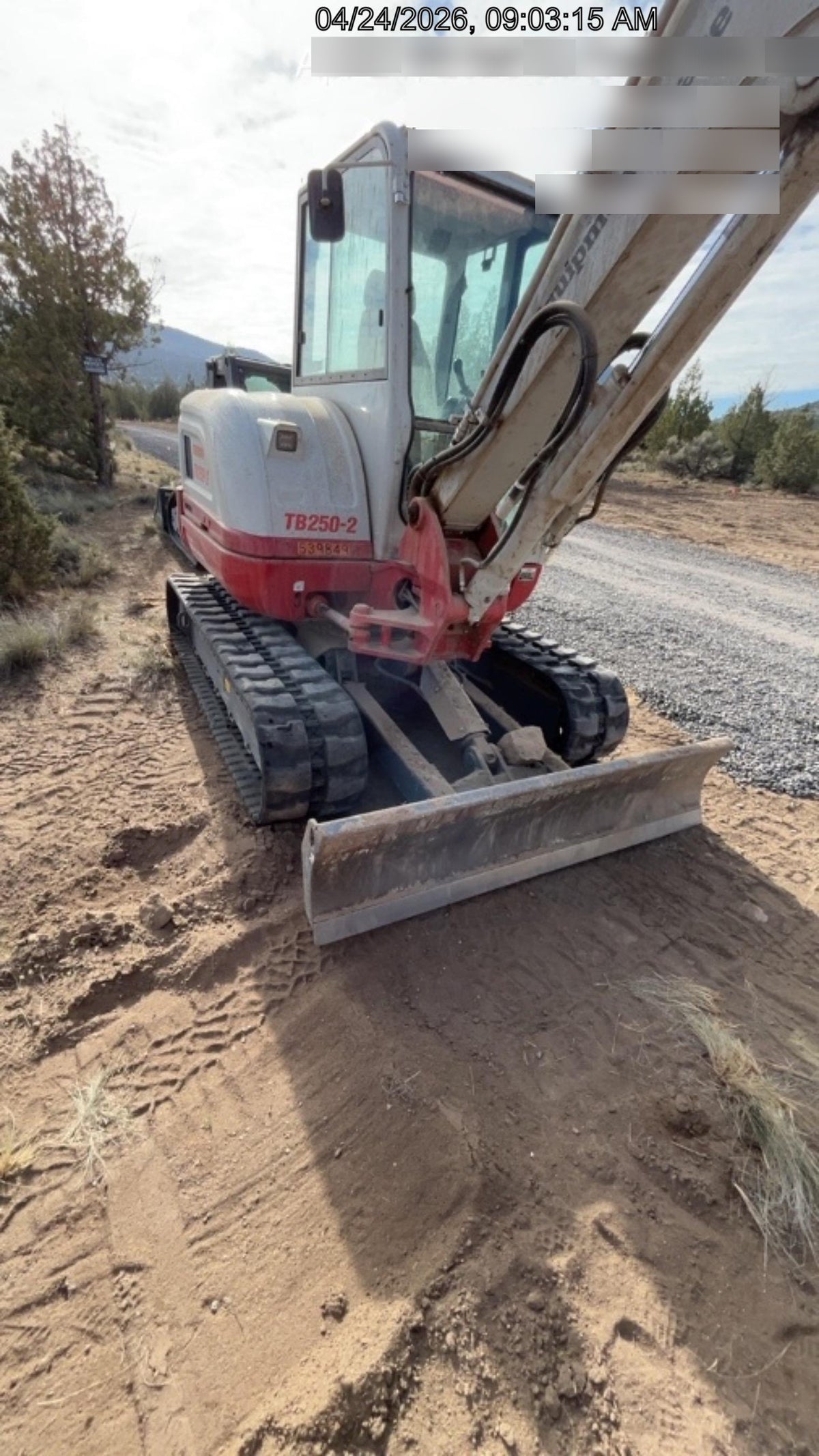 2025 TAKEUCHI TB250-2CR