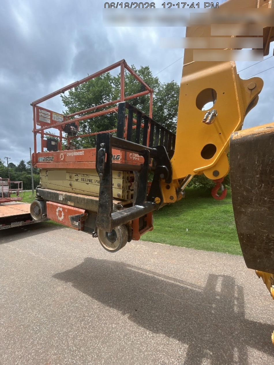 2022 JLG ES2632