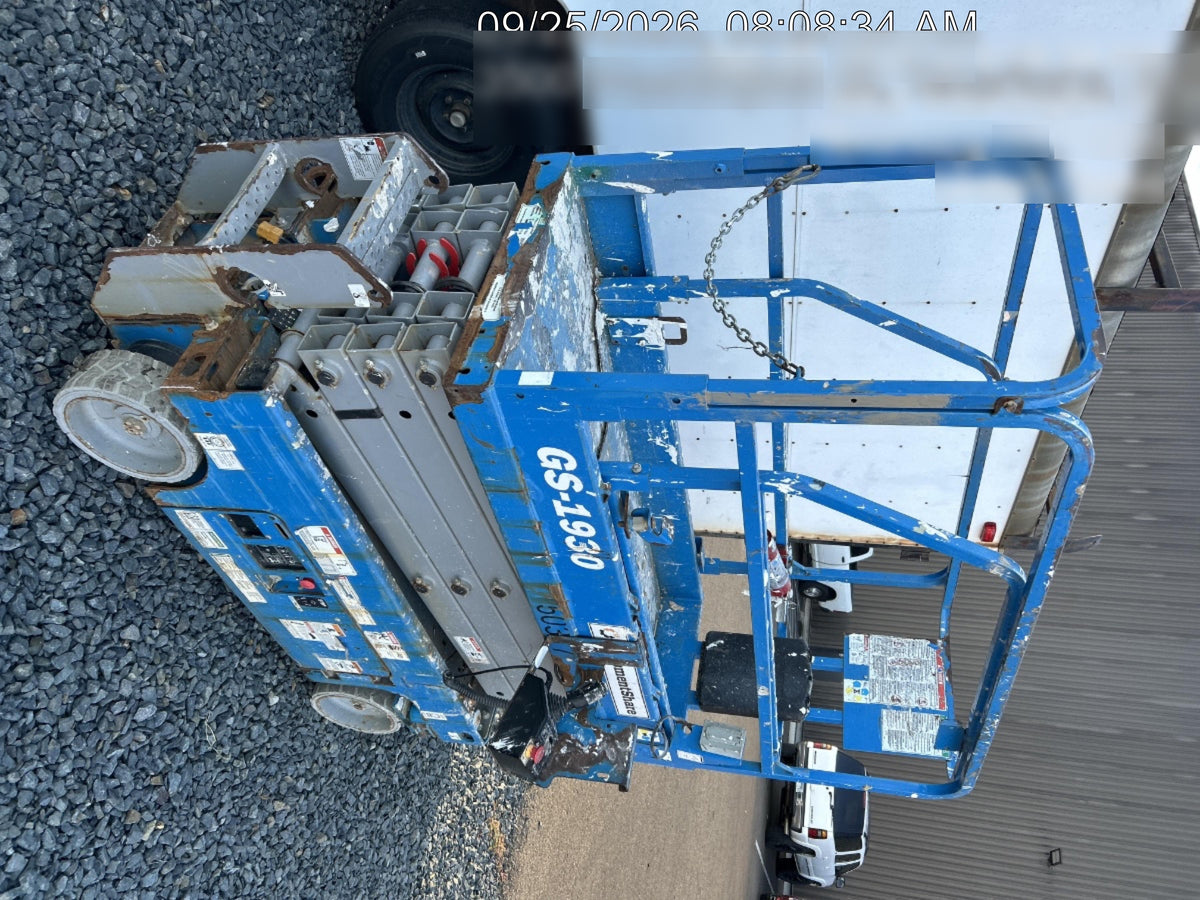2019 Genie GS-1930 Fixed Rails with Chain Entry