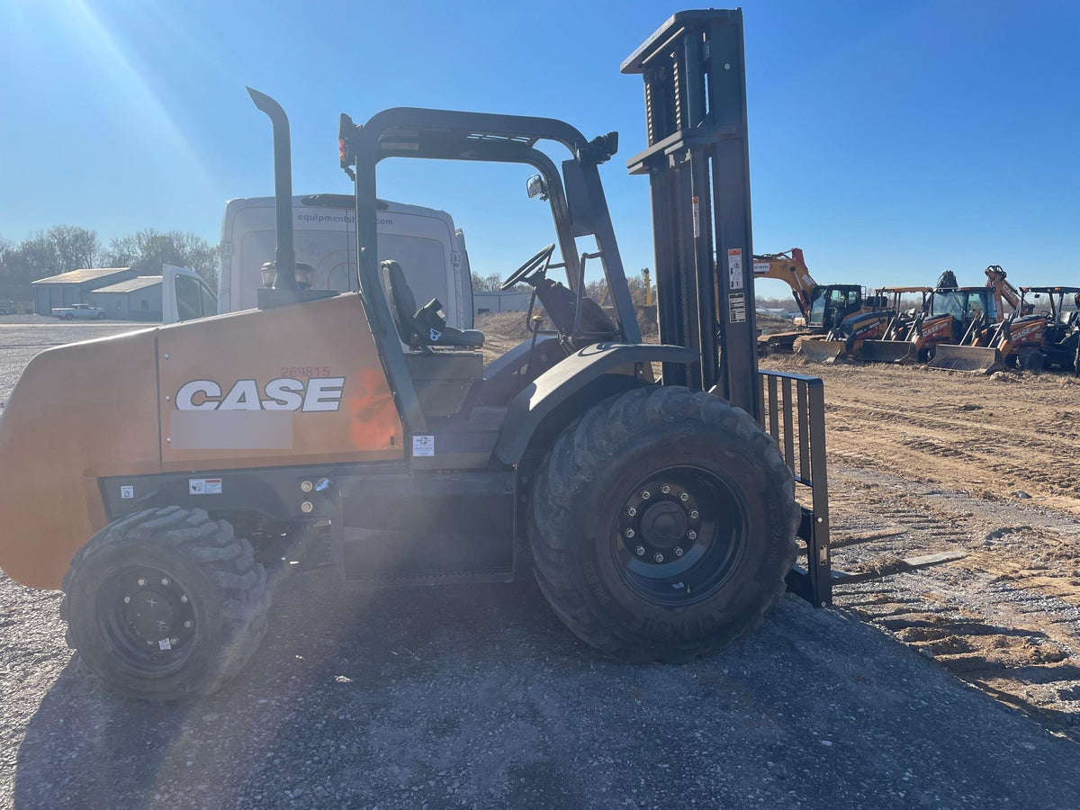 2023 CASE 588H