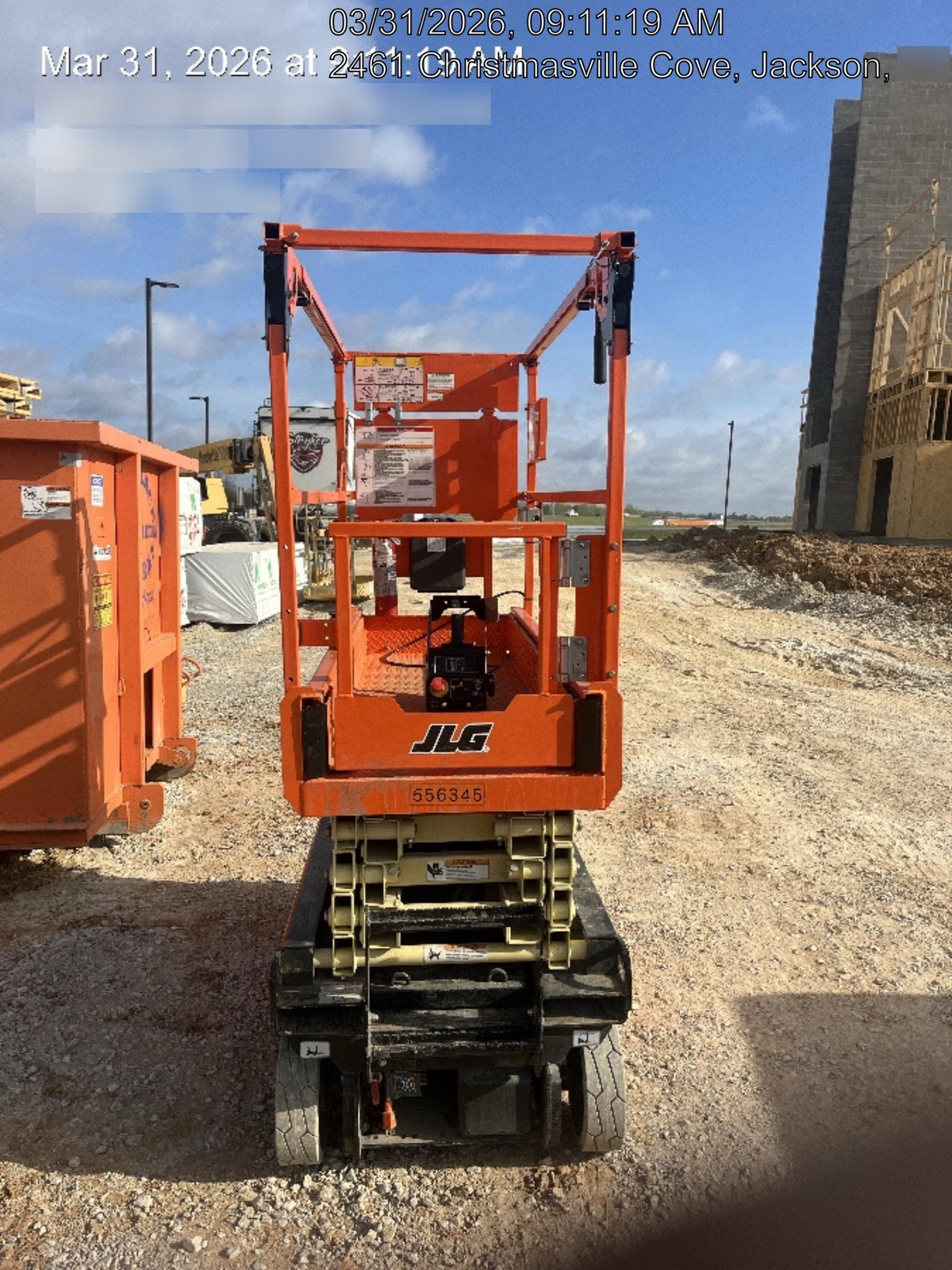 2025 JLG ES1932