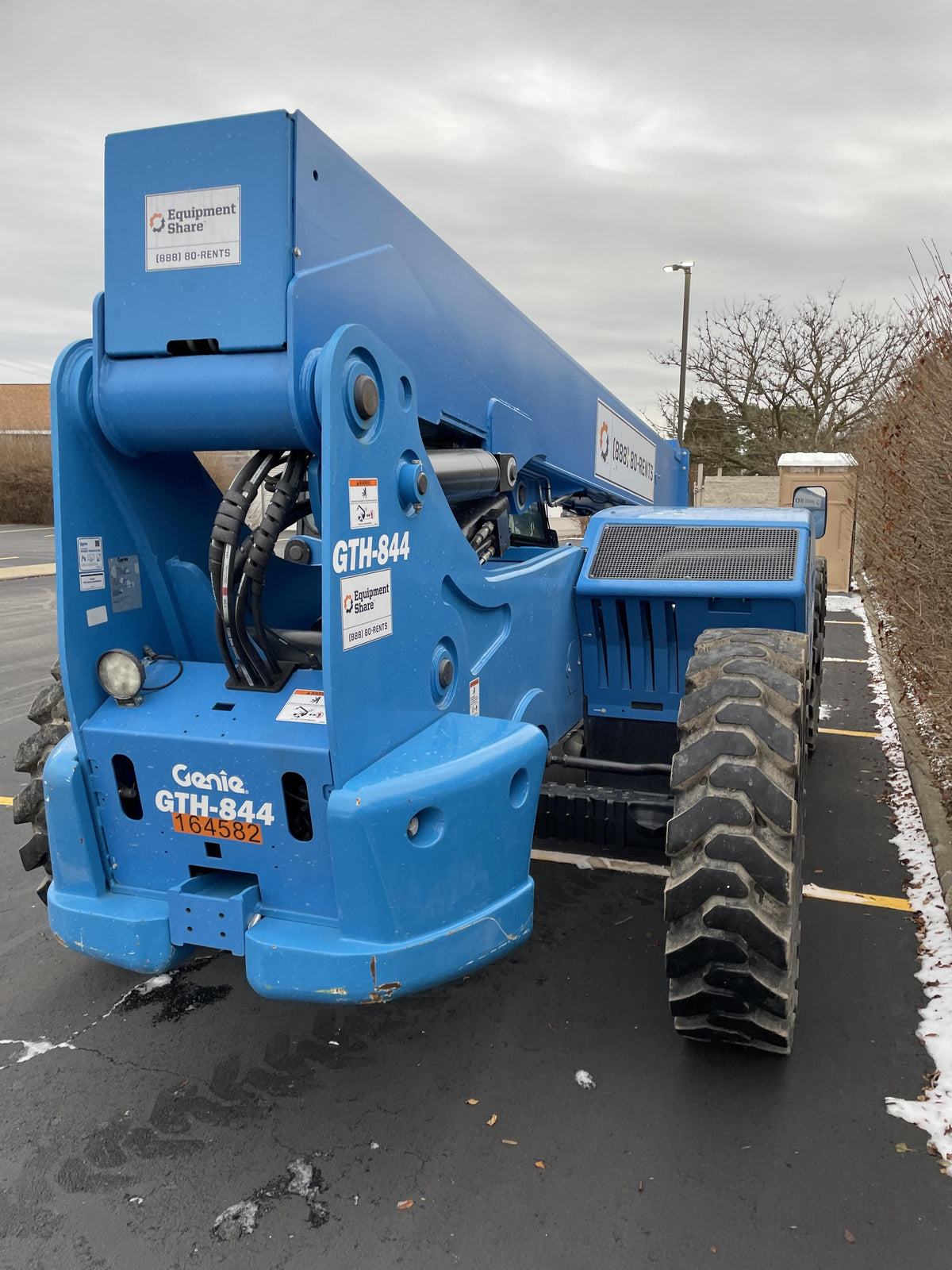 2021 GENIE GTH-844