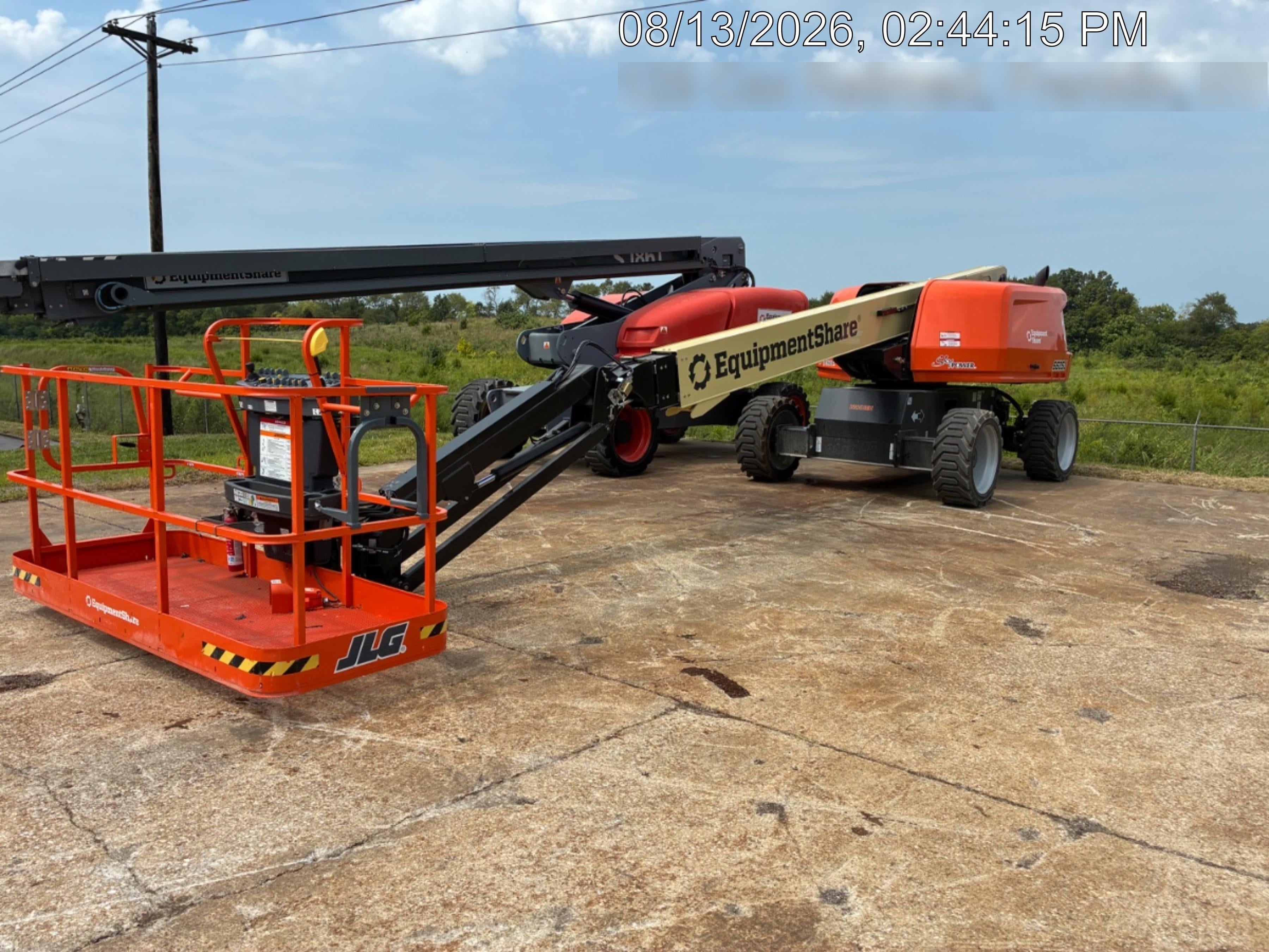 2019 JLG 660SJ