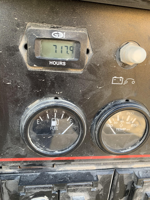 2021 Lincoln Electric Vantage 322 Vantage 322 Ready Pak 3 w/ Decals, ORANGE (includes trailer, cable rack, fender light kit) NO Telematics