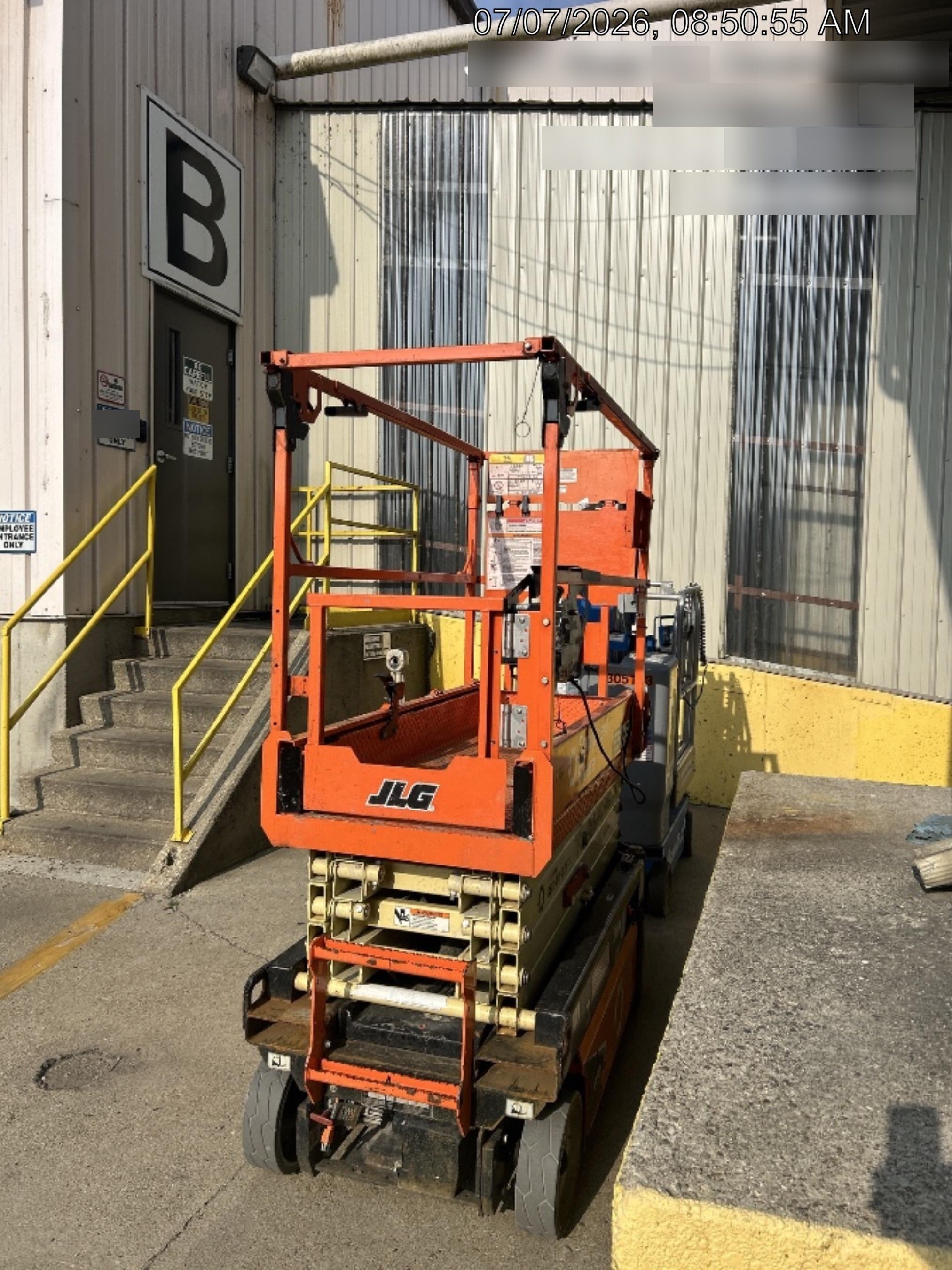 2022 JLG ES1932