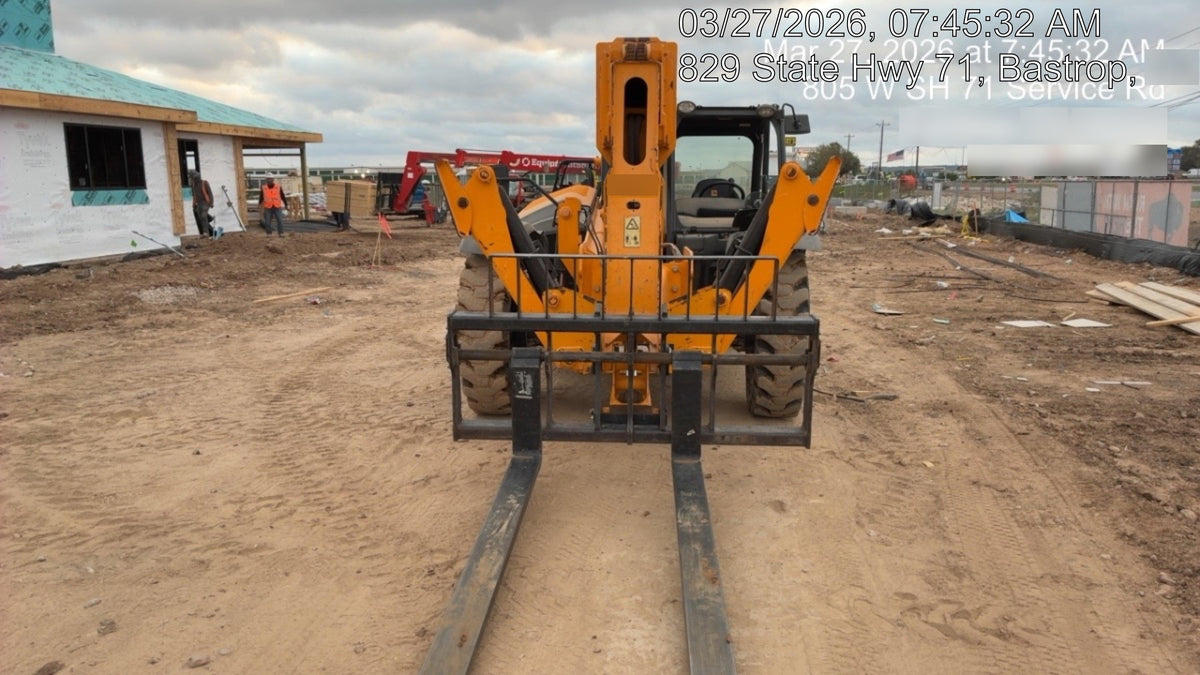 2019 JCB 510-56 Canopy, 74 HP, Solid Tires, STD Worklight, Beacon, Aux Hydraulics, Lifting Eye, Back up Alarm w/66" Carriage/60" Forks