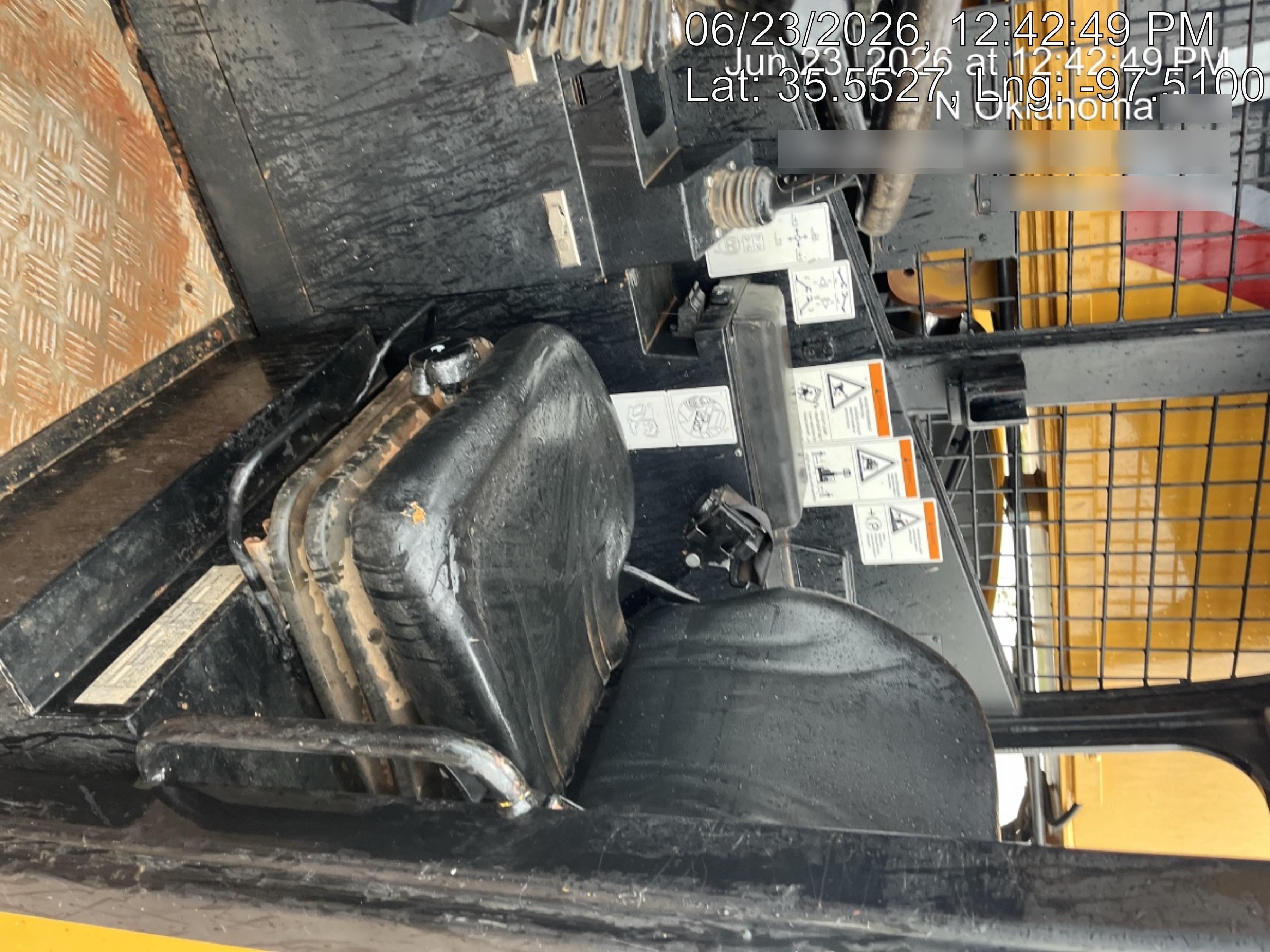 2023 SANY STH1056